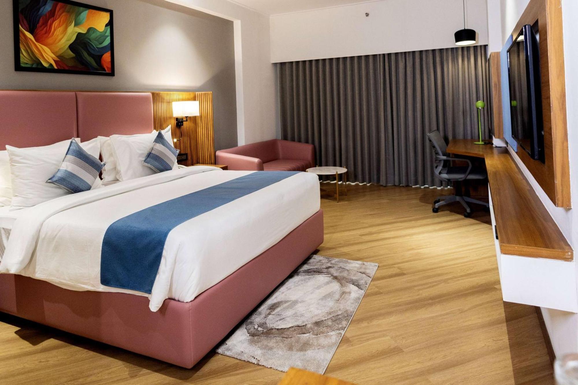 Ramada Encore By Wyndham Viramgam Екстериор снимка