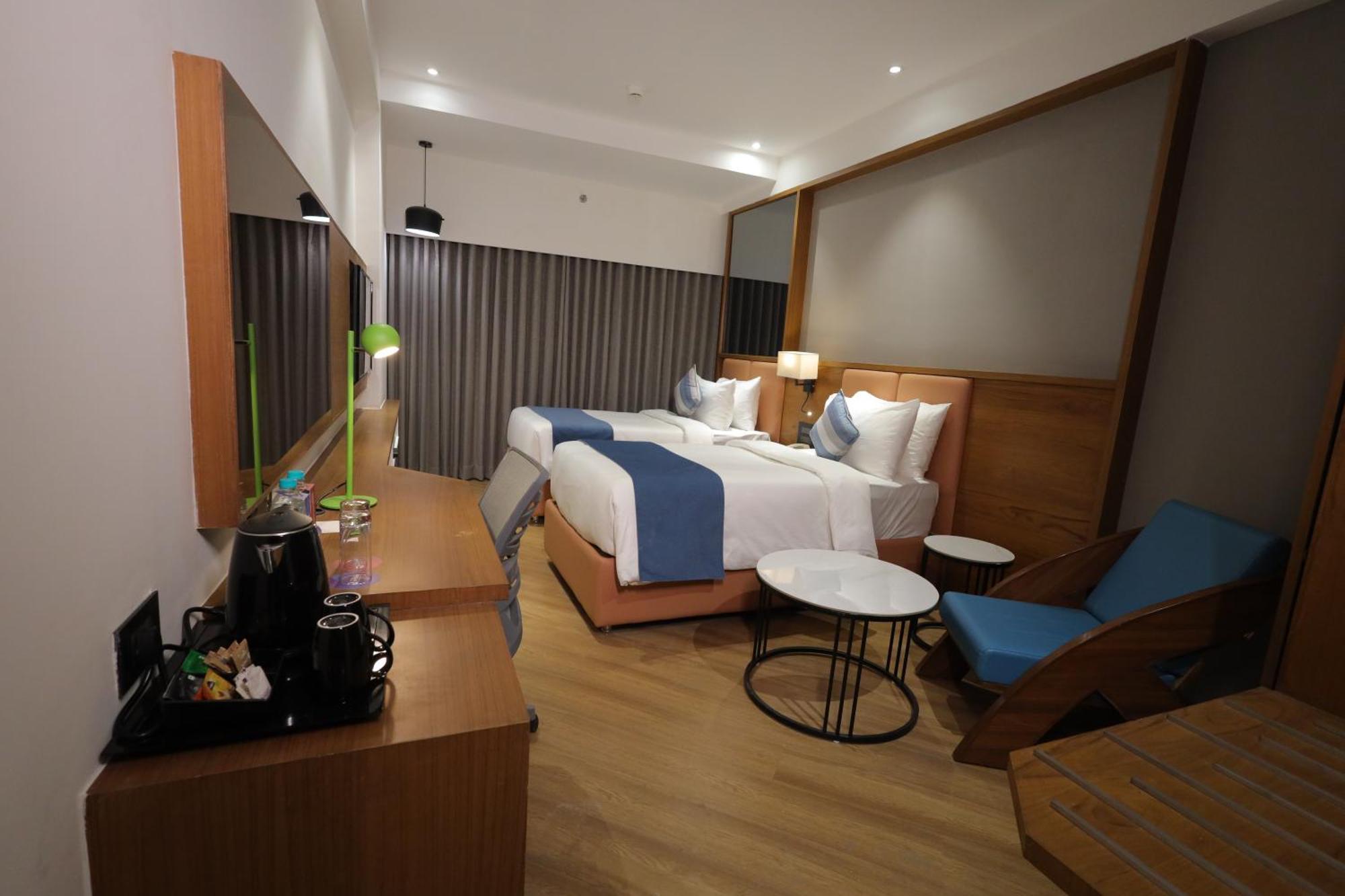 Ramada Encore By Wyndham Viramgam Екстериор снимка